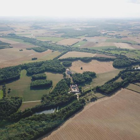 Willa La Maison Des Tilleuls Entrains-sur-Nohain Zewnętrze zdjęcie